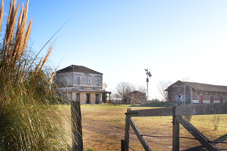 Azcuénaga Pueblo Turístico